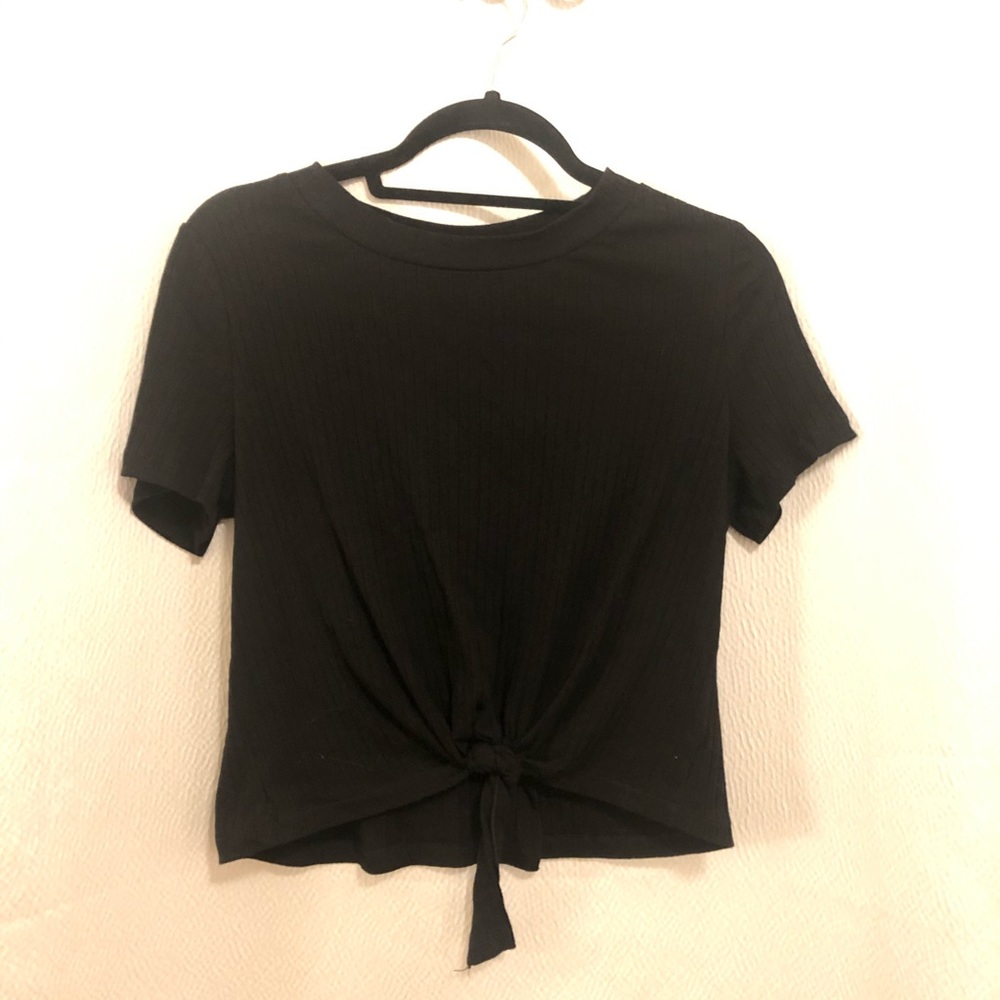 NWOT ribbed tie-front tee - Picture 1 of 3